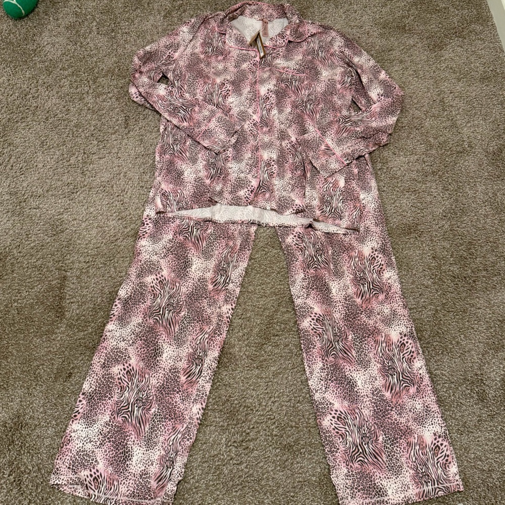 NWT SKIMS long sleeve button up pajama set women's size large animal print - Picture 9 of 13